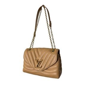 Louis Vuitton New Wave Chain Bag MM Taupe Beige Quilted Leather Shoulder Bag